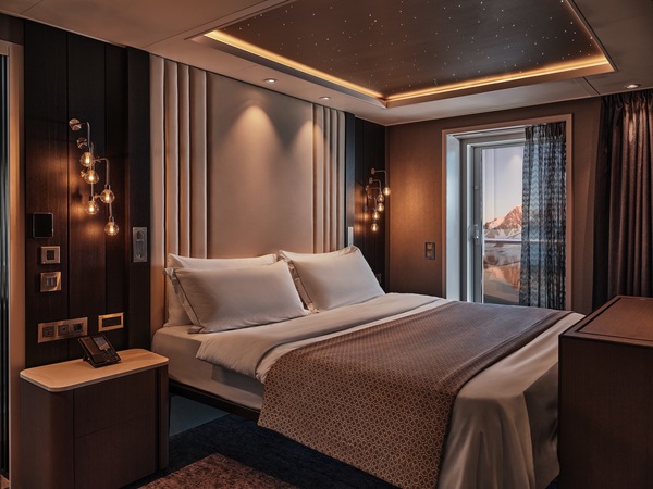 Silversea Cruises Silver Endeavour Grand Suite 6.jpg